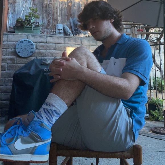 Meet your Posher, Fits N Kixx. Posh Ambassador❤️ Make me a reasonable offer 🔥. - Picture 3 of 4